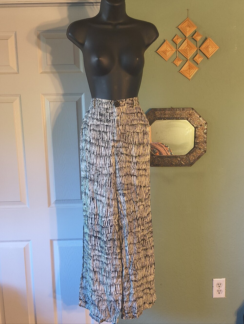 12th Tribe Zebra Print High Waisted Wide Leg Flowy Palazzo Pants Size M